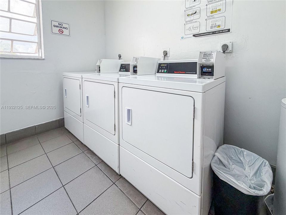 For Sale: $270,000 (2 beds, 2 baths, 1192 Square Feet)