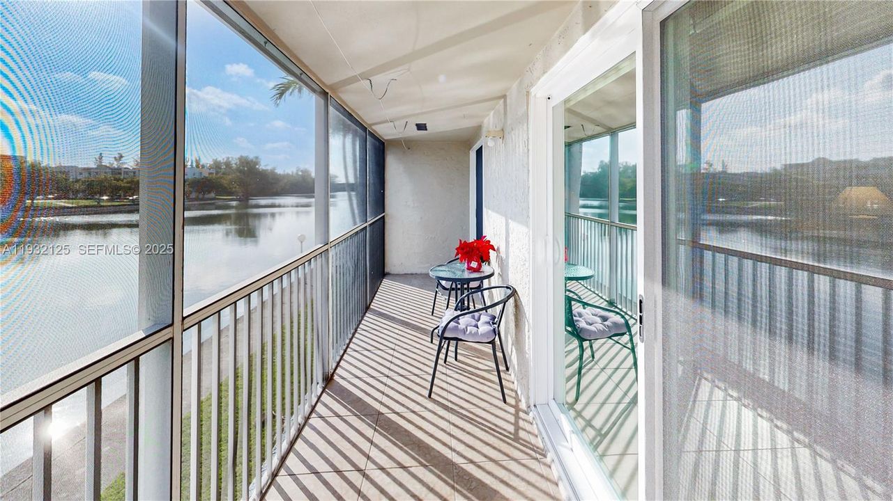 For Sale: $270,000 (2 beds, 2 baths, 1192 Square Feet)