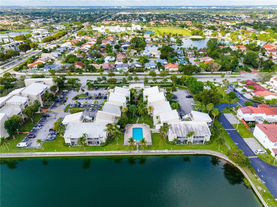 For Sale: $270,000 (2 beds, 2 baths, 1192 Square Feet)