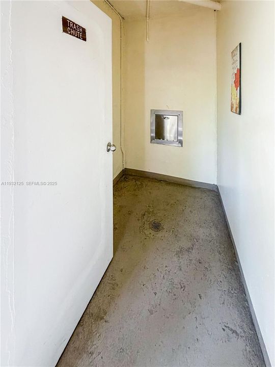 For Sale: $270,000 (2 beds, 2 baths, 1192 Square Feet)