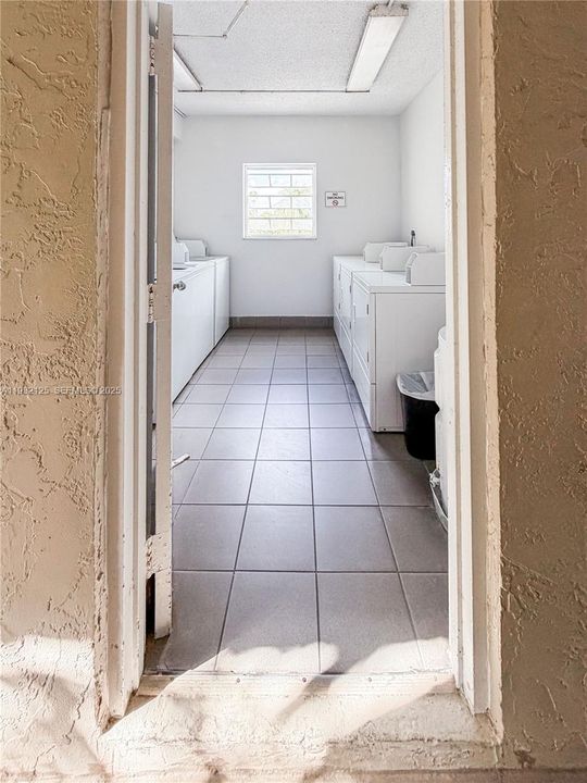 For Sale: $270,000 (2 beds, 2 baths, 1192 Square Feet)