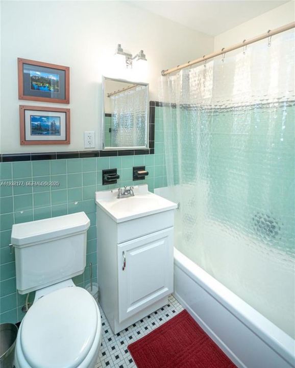 待售: $320,999 (2 贝兹, 2 浴室, 804 平方英尺)