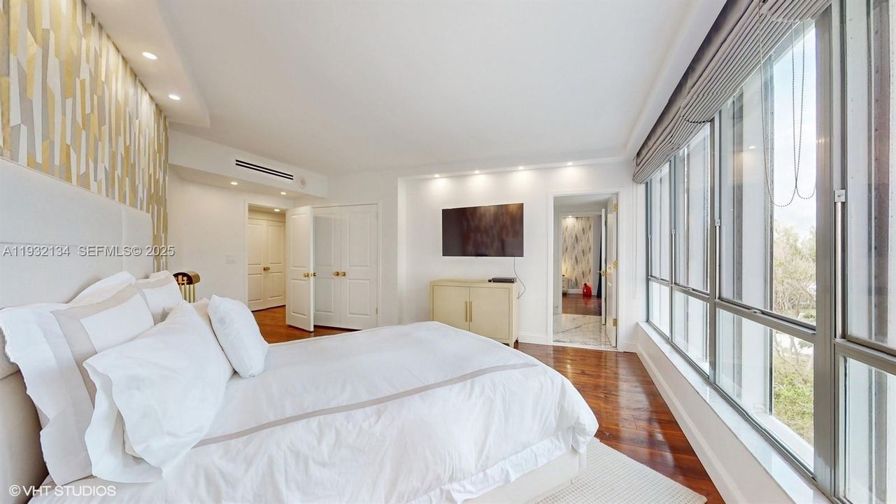 待售: $3,300,000 (4 贝兹, 3 浴室, 3300 平方英尺)