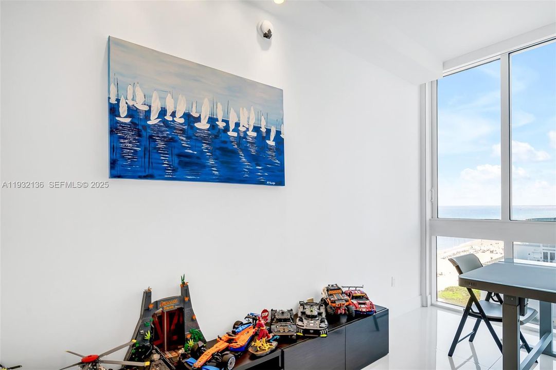 En Venta: $2,790,000 (3 camas, 3 baños, 2768 Pies cuadrados)