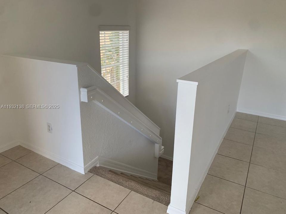 For Rent: $2,500 (2 beds, 2 baths, 1036 Square Feet)