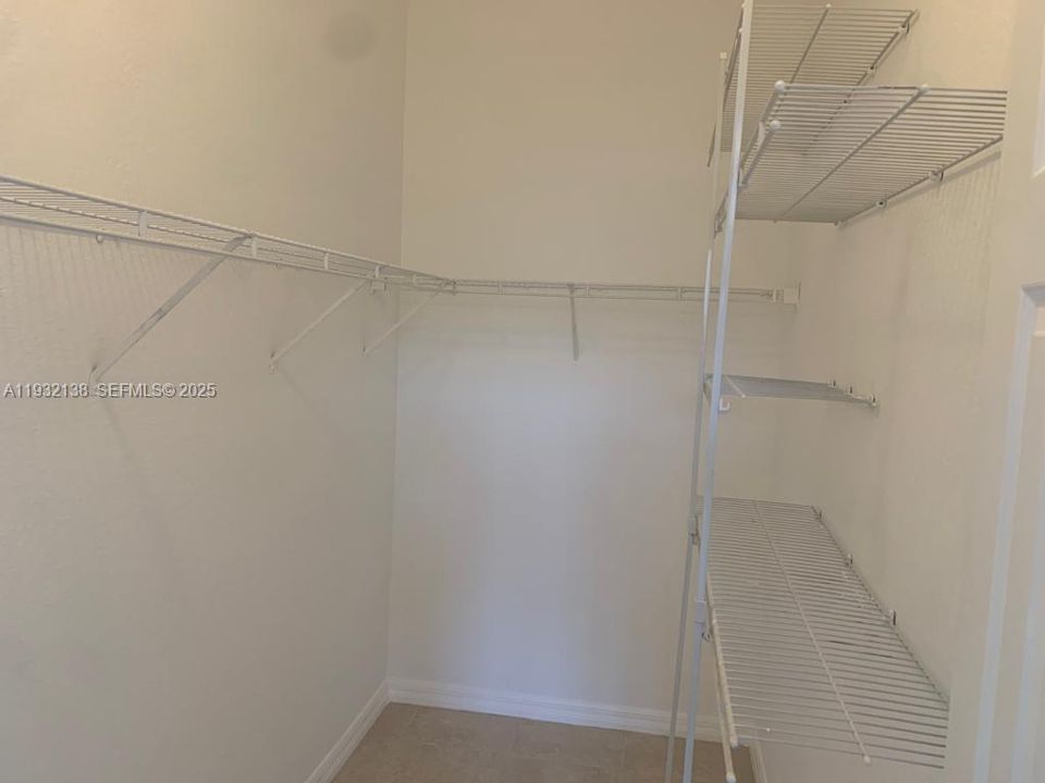 For Rent: $2,500 (2 beds, 2 baths, 1036 Square Feet)