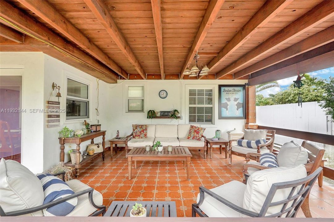 待售: $945,000 (3 贝兹, 3 浴室, 1463 平方英尺)