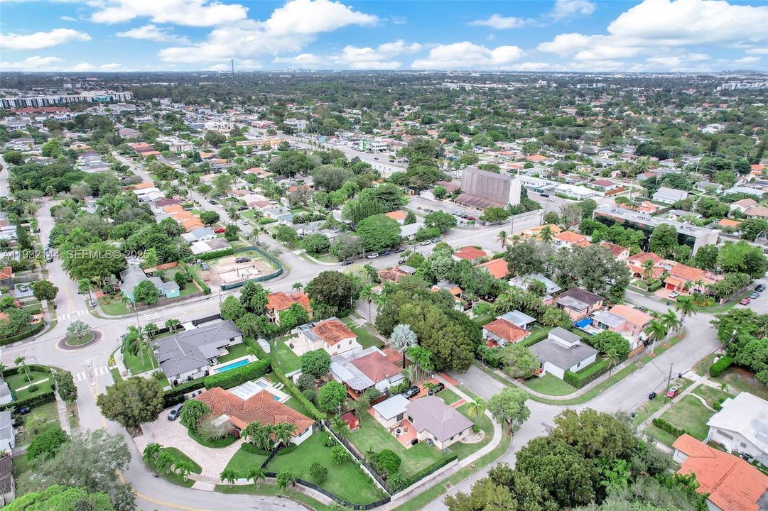 待售: $945,000 (3 贝兹, 3 浴室, 1463 平方英尺)