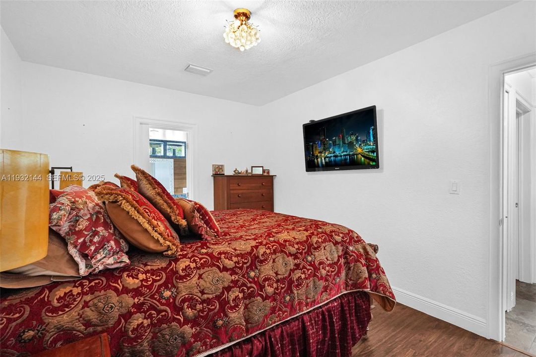 待售: $945,000 (3 贝兹, 3 浴室, 1463 平方英尺)