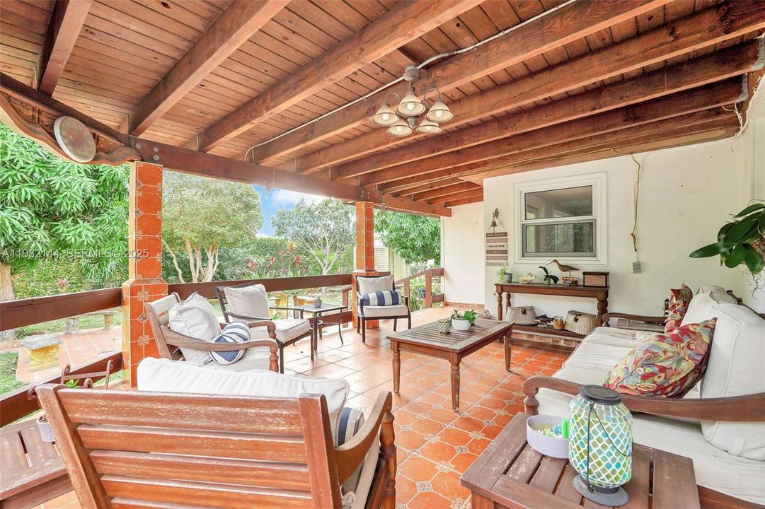 待售: $945,000 (3 贝兹, 3 浴室, 1463 平方英尺)