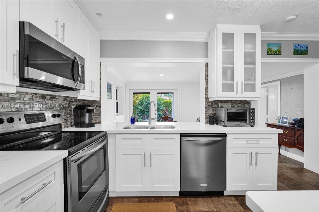 待售: $945,000 (3 贝兹, 3 浴室, 1463 平方英尺)