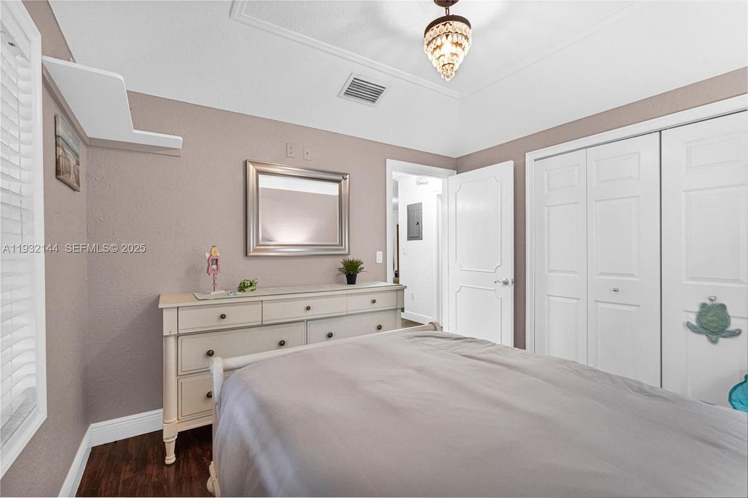 待售: $945,000 (3 贝兹, 3 浴室, 1463 平方英尺)