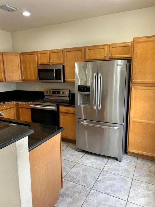 For Rent: $3,300 (4 beds, 3 baths, 0 Square Feet)