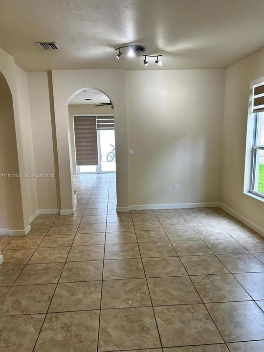 For Rent: $3,300 (4 beds, 3 baths, 0 Square Feet)