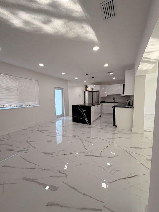 For Sale: $600,000 (3 beds, 2 baths, 1973 Square Feet)