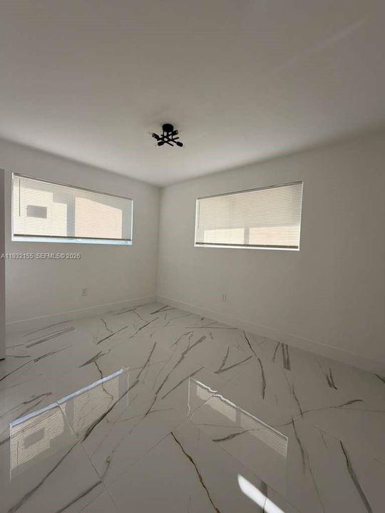 For Sale: $600,000 (3 beds, 2 baths, 1973 Square Feet)