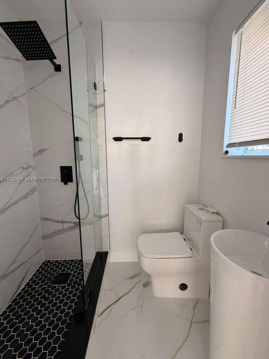 For Sale: $600,000 (3 beds, 2 baths, 1973 Square Feet)