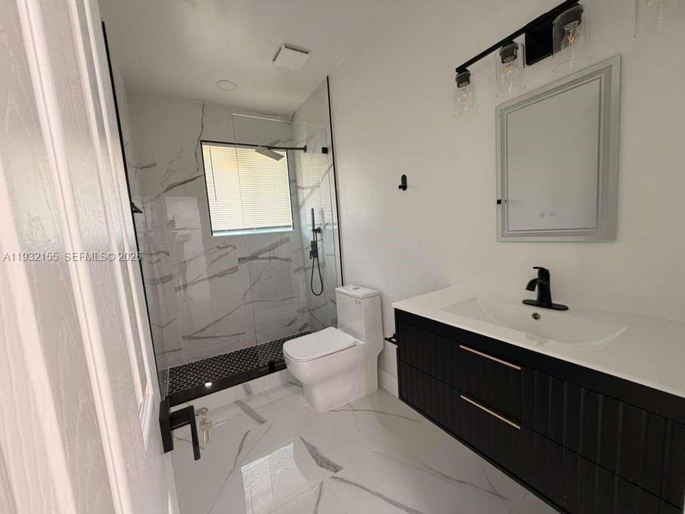 For Sale: $600,000 (3 beds, 2 baths, 1973 Square Feet)