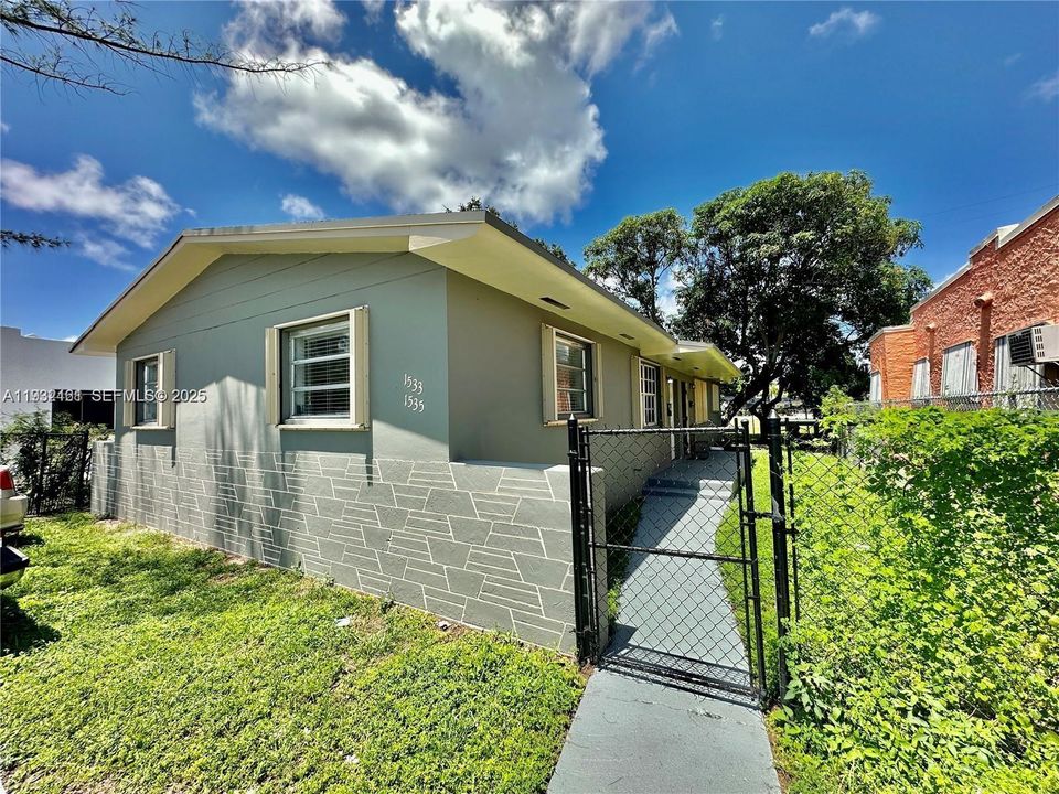 For Sale: $575,000 (0 beds, 0 baths, 1500 Square Feet)