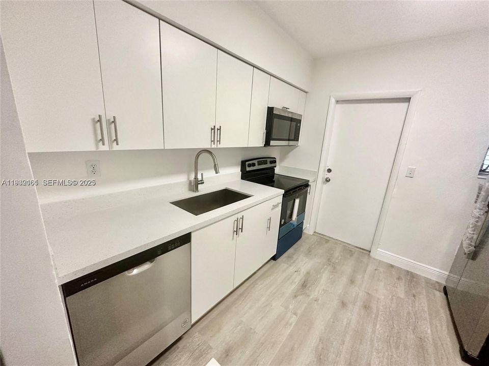 For Sale: $575,000 (0 beds, 0 baths, 1500 Square Feet)