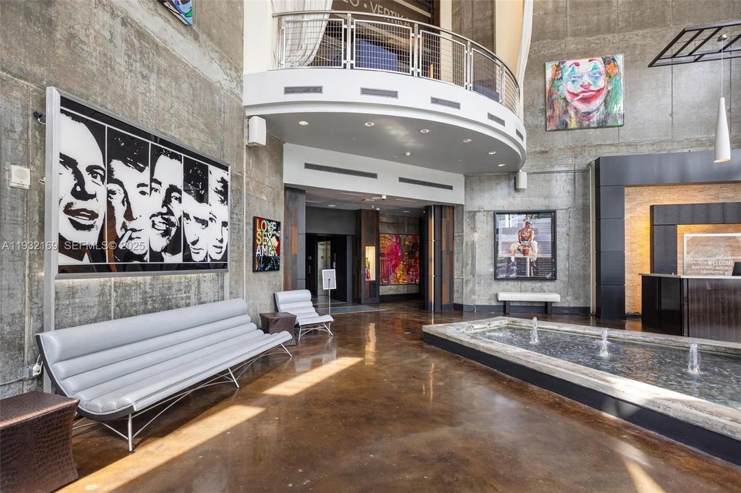 For Rent: $2,900 (1 beds, 1 baths, 795 Square Feet)