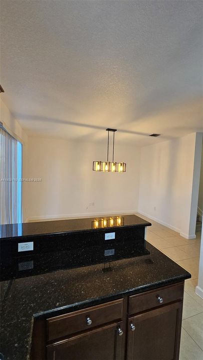 For Rent: $3,500 (3 beds, 2 baths, 1610 Square Feet)