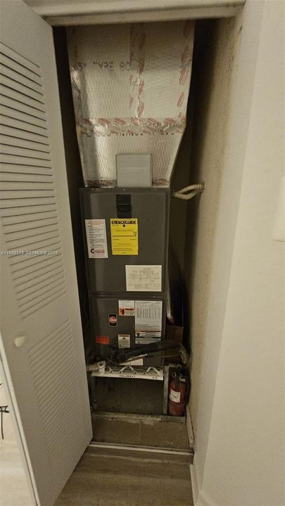 For Rent: $3,500 (3 beds, 2 baths, 1610 Square Feet)