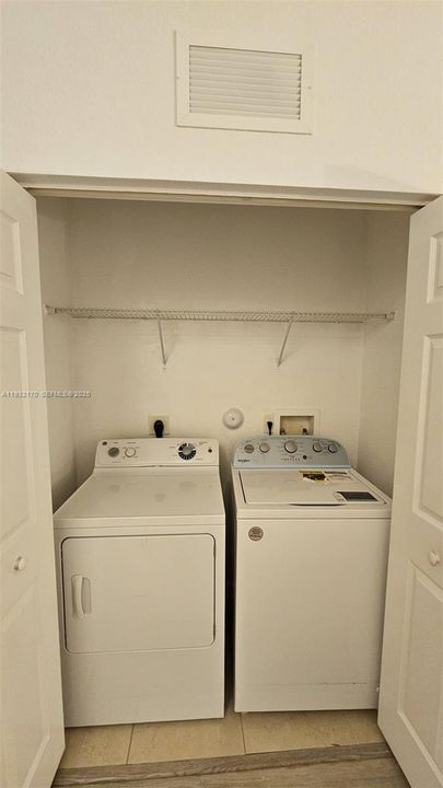 For Rent: $3,500 (3 beds, 2 baths, 1610 Square Feet)