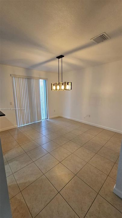 For Rent: $3,500 (3 beds, 2 baths, 1610 Square Feet)