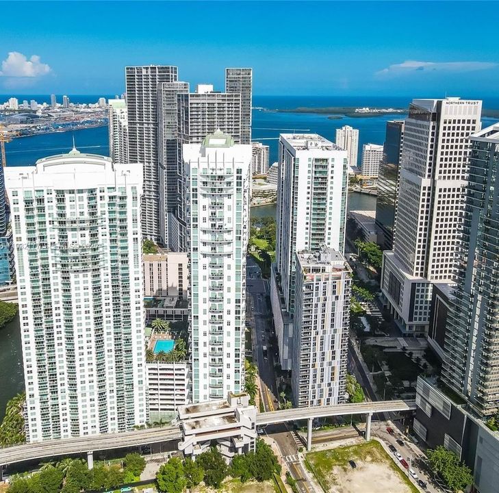 For Rent: $3,800 (2 beds, 2 baths, 1117 Square Feet)