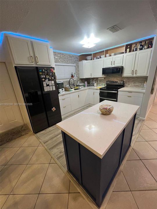 En Renta: $2,900 (4 camas, 2 baños, 1300 Pies cuadrados)