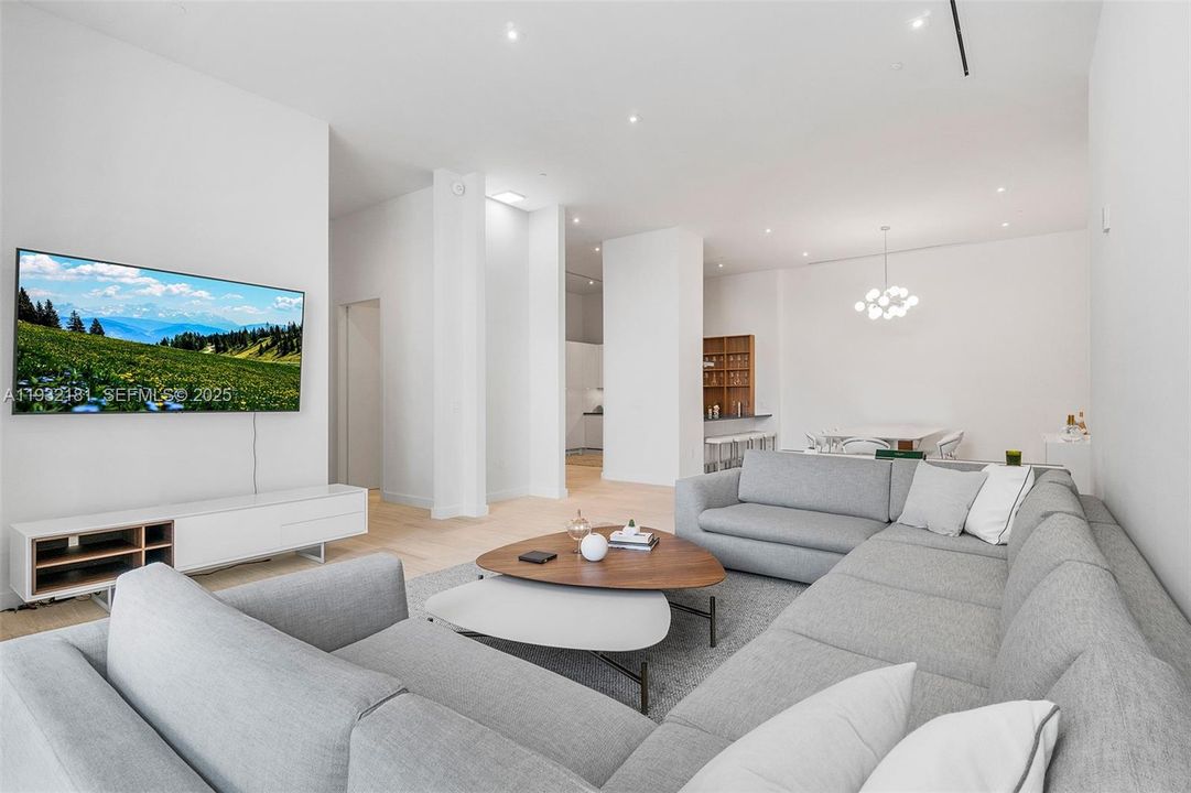 В аренду: $24,000 (3 спален, 3 ванн, 2569 Квадратных фут)