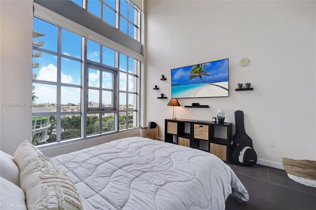 出租: $4,800 (2 贝兹, 2 浴室, 1181 平方英尺)