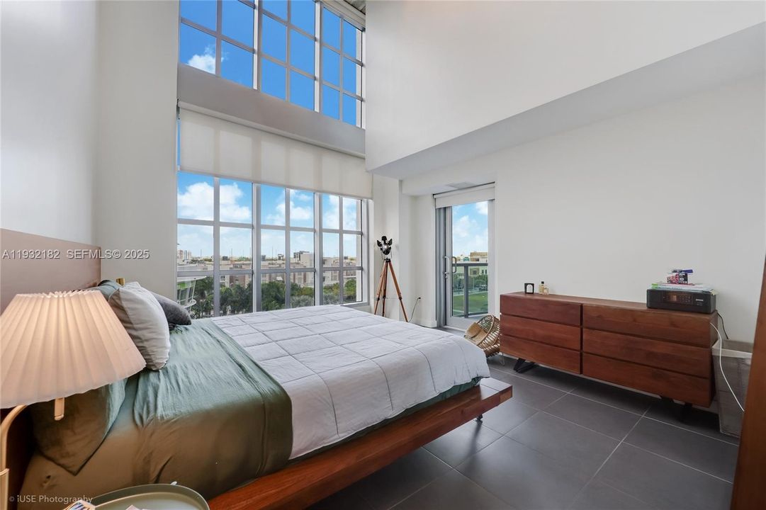 出租: $4,800 (2 贝兹, 2 浴室, 1181 平方英尺)