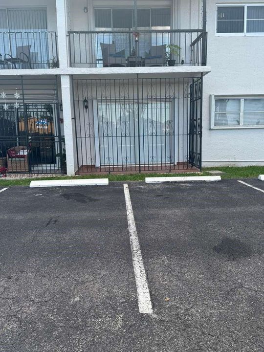 В аренду: $2,500 (2 спален, 2 ванн, 838 Квадратных фут)