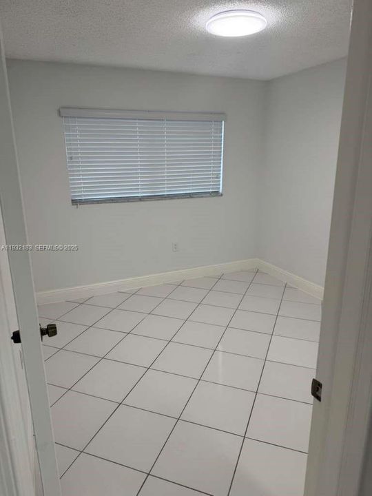 В аренду: $2,500 (2 спален, 2 ванн, 838 Квадратных фут)