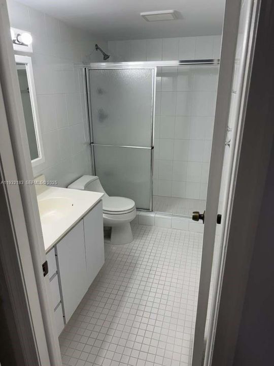 В аренду: $2,500 (2 спален, 2 ванн, 838 Квадратных фут)