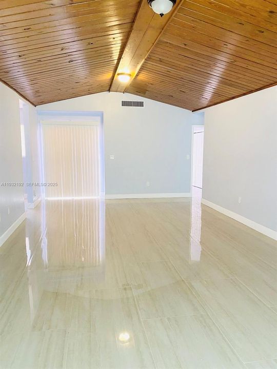 En Renta: $2,800 (3 camas, 2 baños, 1546 Pies cuadrados)