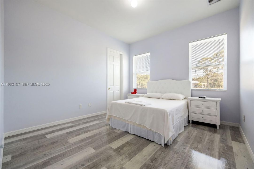 待售: $749,000 (4 贝兹, 3 浴室, 0 平方英尺)