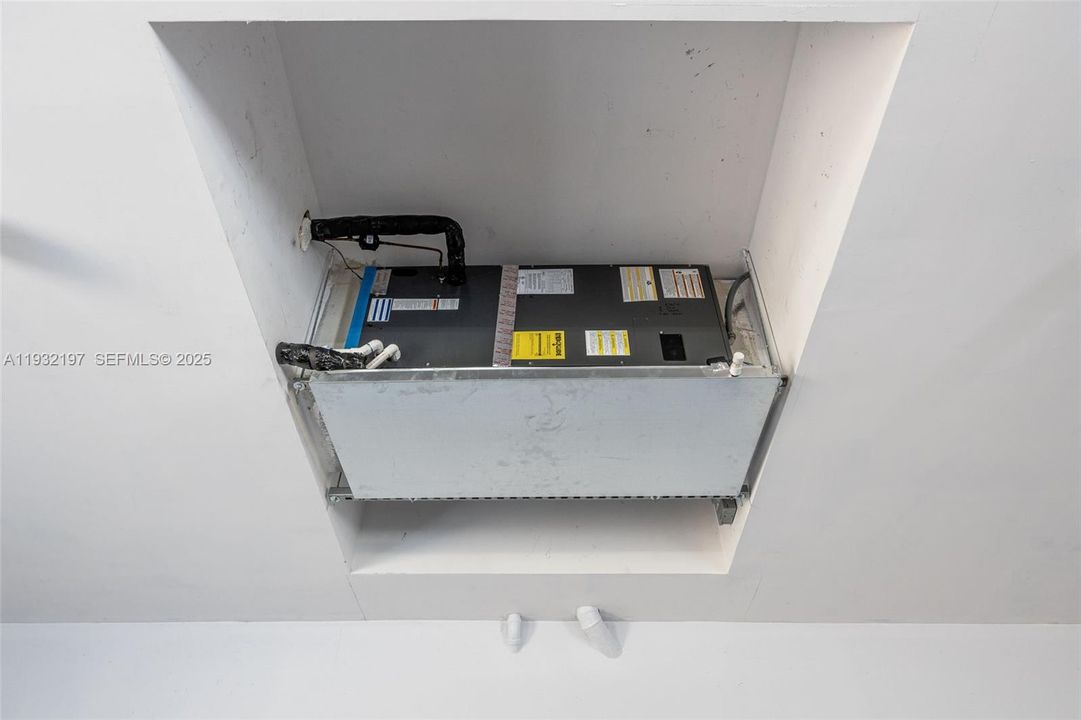 待售: $749,000 (4 贝兹, 3 浴室, 0 平方英尺)