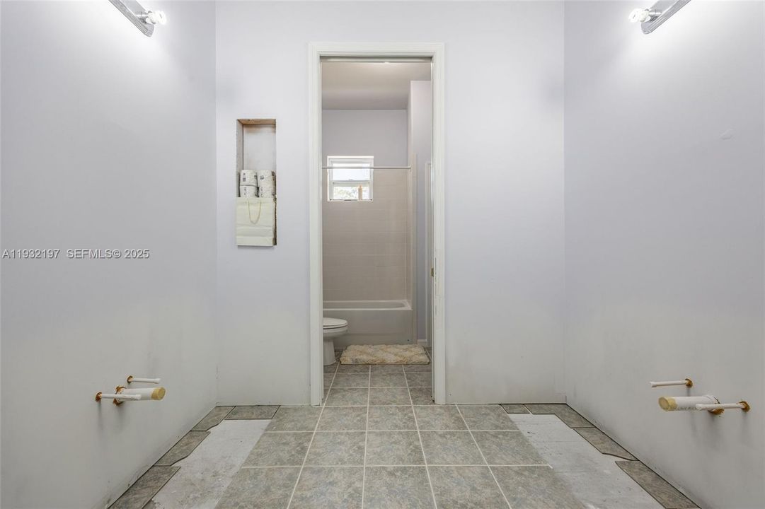 待售: $749,000 (4 贝兹, 3 浴室, 0 平方英尺)