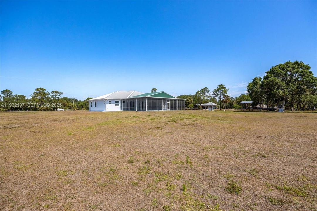 待售: $749,000 (4 贝兹, 3 浴室, 0 平方英尺)