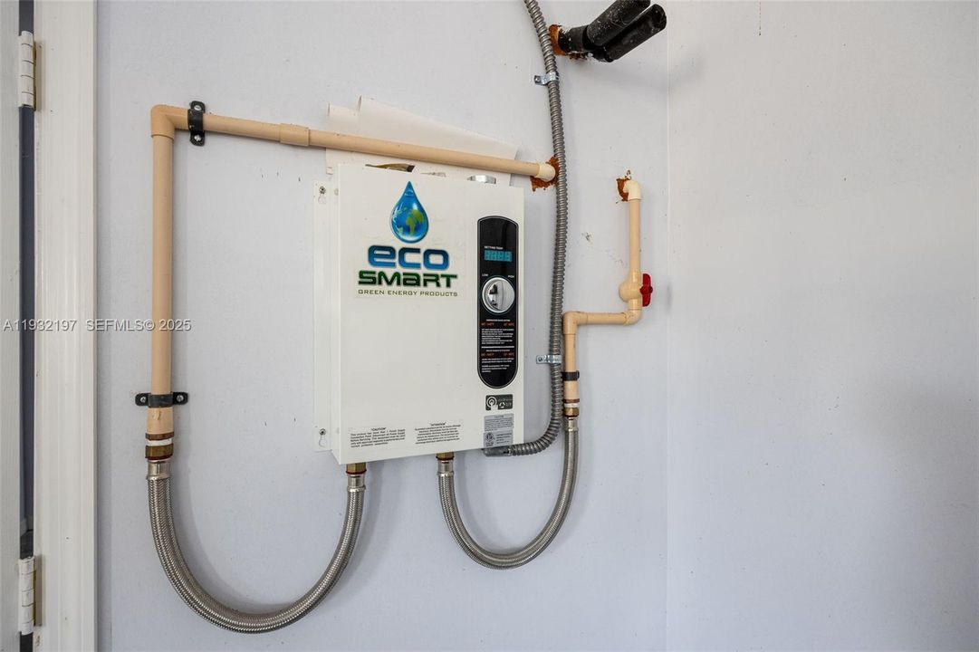 待售: $749,000 (4 贝兹, 3 浴室, 0 平方英尺)