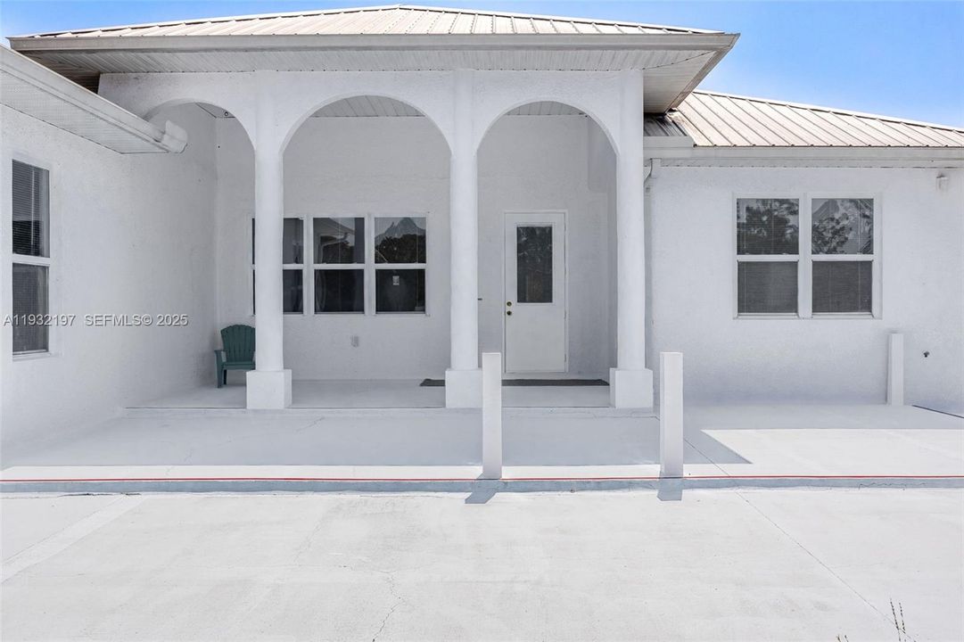 待售: $749,000 (4 贝兹, 3 浴室, 0 平方英尺)