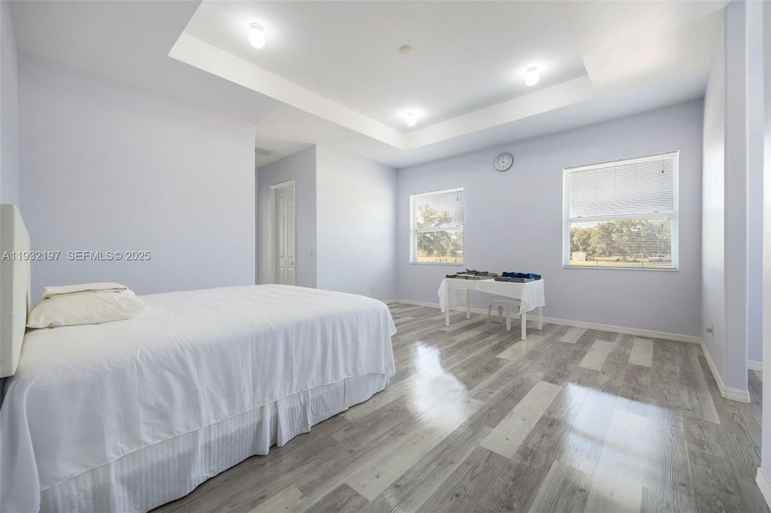 待售: $749,000 (4 贝兹, 3 浴室, 0 平方英尺)