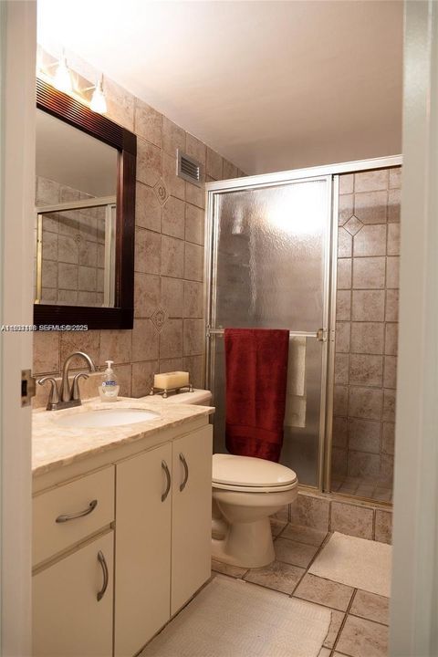 For Sale: $550,000 (2 beds, 2 baths, 1248 Square Feet)