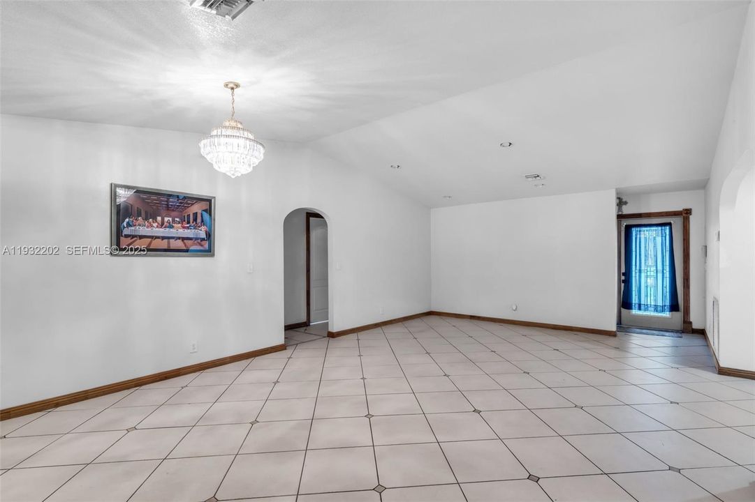 На продажу: $725,000 (4 спален, 4 ванн, 2905 Квадратных фут)