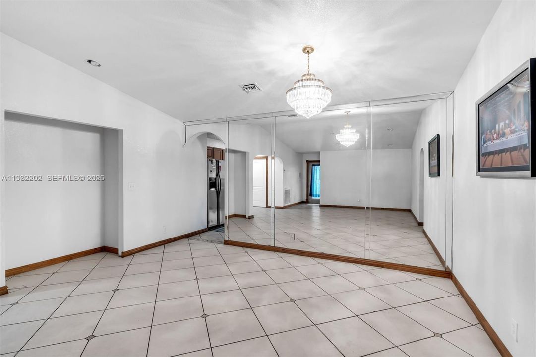 На продажу: $725,000 (4 спален, 4 ванн, 2905 Квадратных фут)