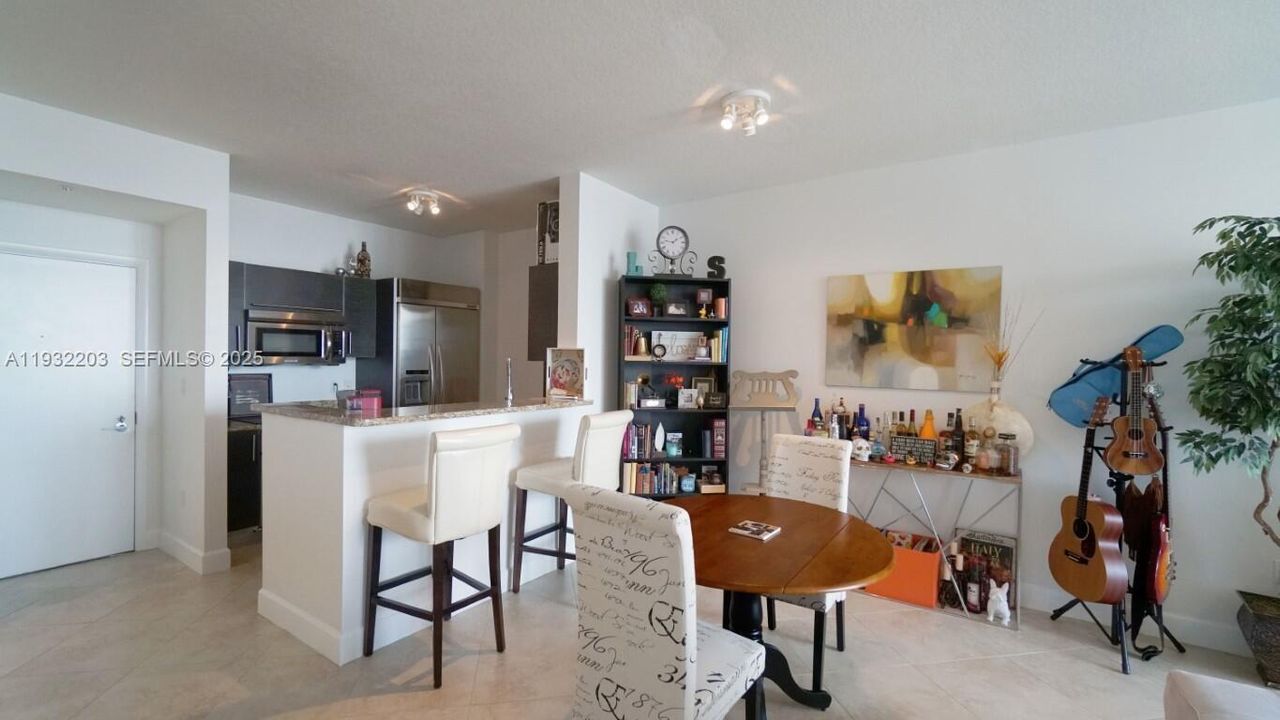 En Venta: $418,000 (1 camas, 1 baños, 755 Pies cuadrados)