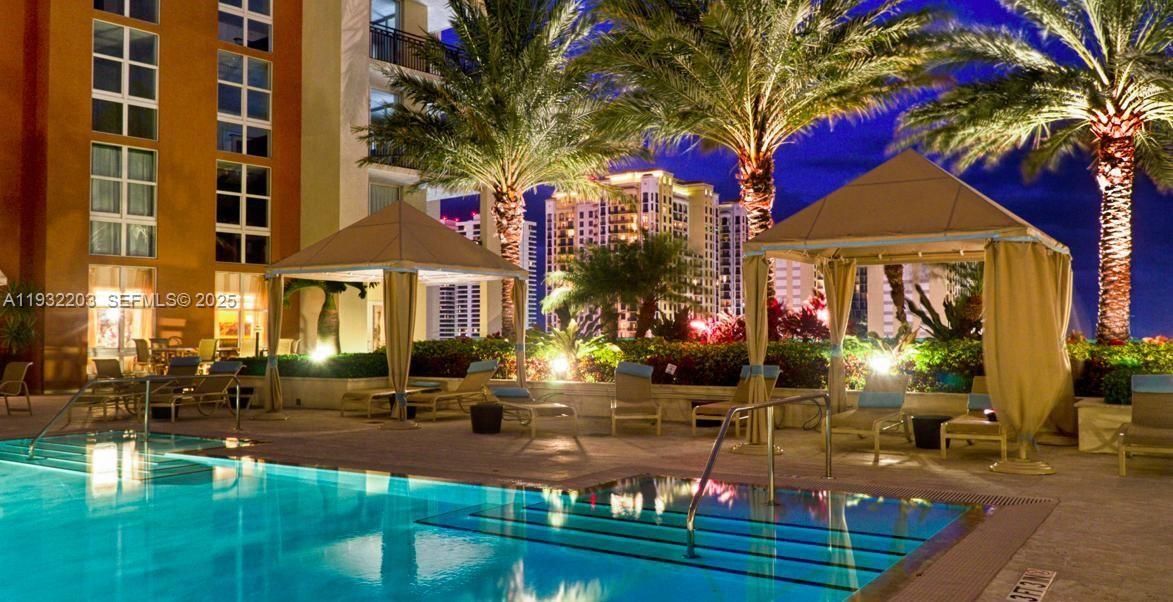 En Venta: $418,000 (1 camas, 1 baños, 755 Pies cuadrados)